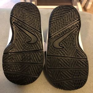 Nike Shoes - Toddler boys shoes. Size 6. Nike Shoes - Toddler boys shoes. Size 6.